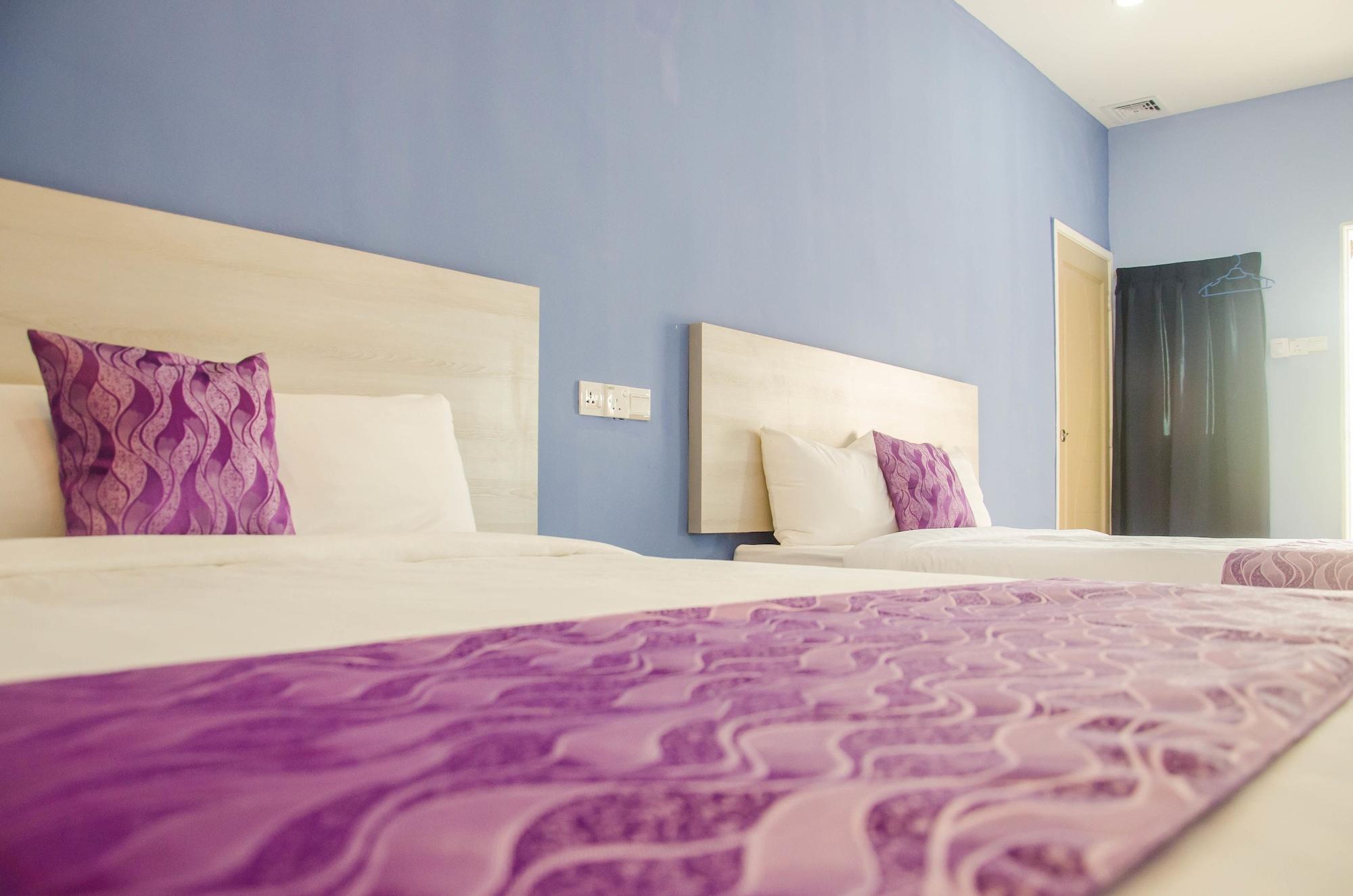 Lavigo Resort Pantai Cenang  Exterior photo